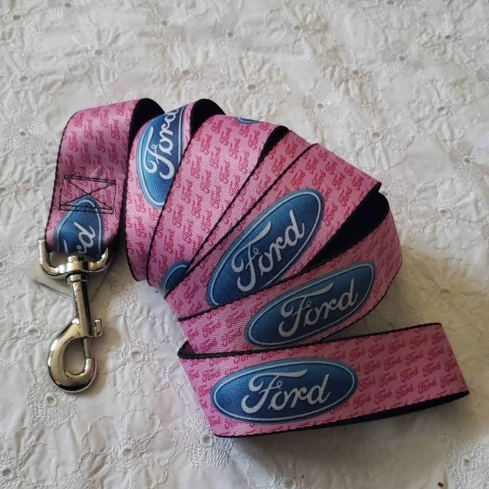 Buckle down FORD pink dog leash